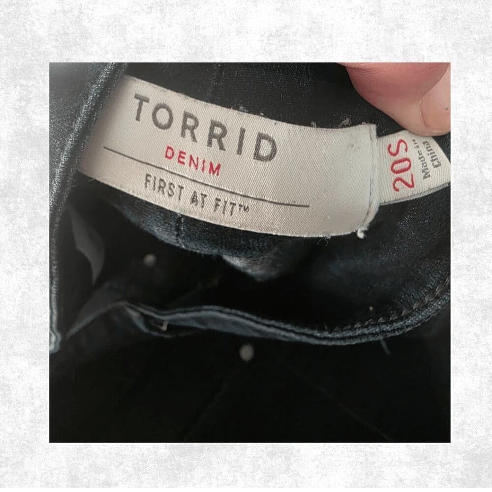 Torrid Dark Wash Skinny Jeans – Plus Size 20S | High Rise Stretch Denim | Short - Thumbnail 2