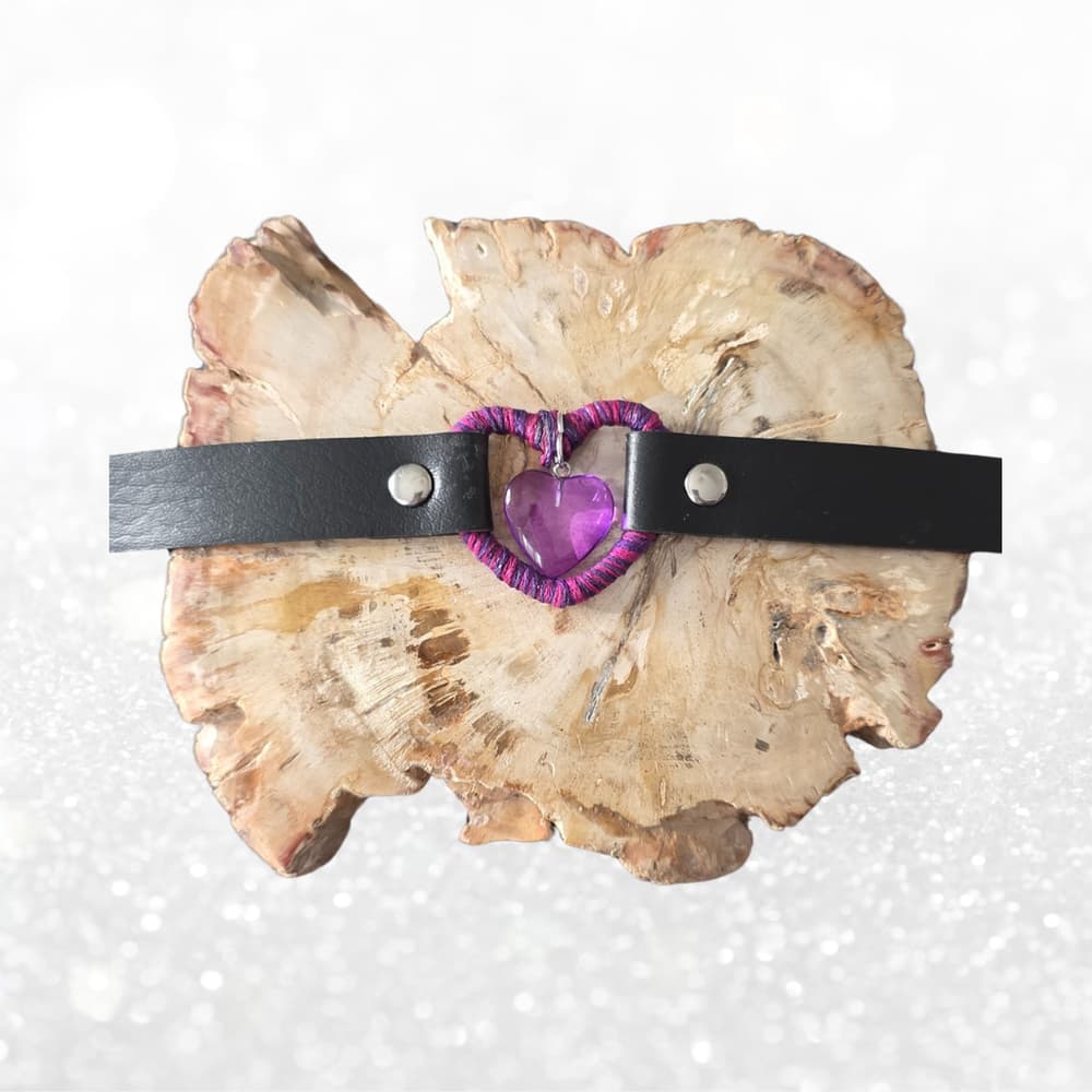 Black Leather Heart Choker - Purple & Magenta Hand-Wrapped Heart Collar - Goth - Thumbnail 4