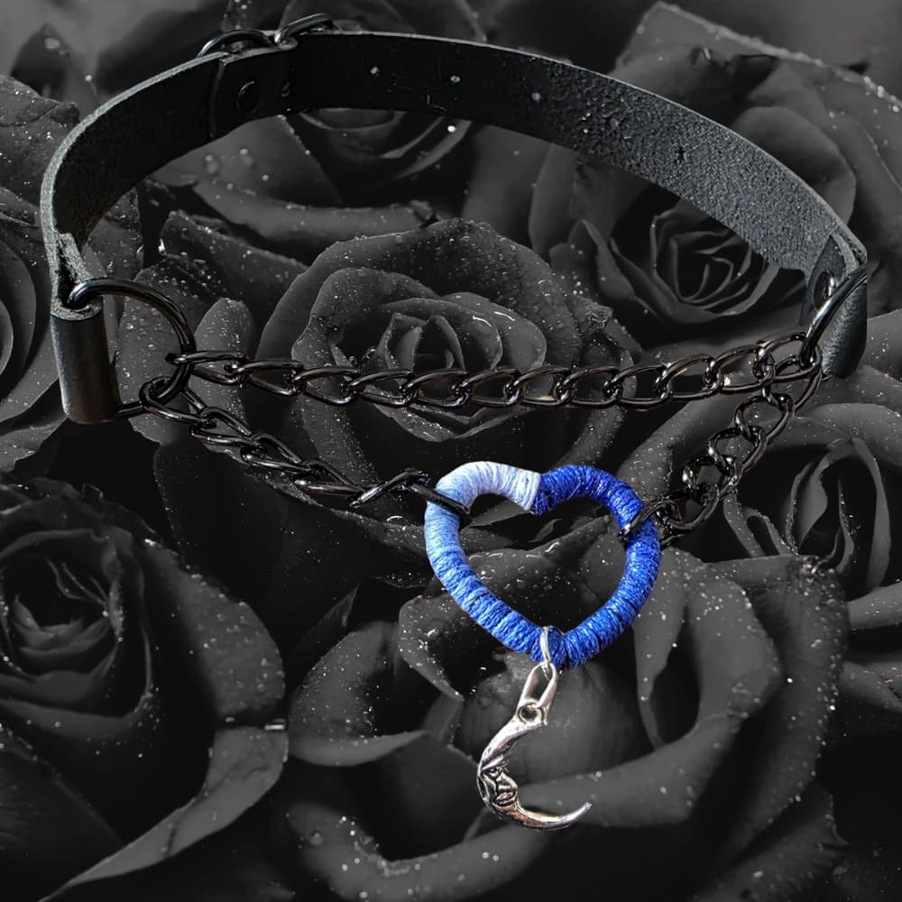 thic Armor Blue Ombré Heart Choker - Celestial Moon & Star Coquette Aesthetic - Thumbnail 4