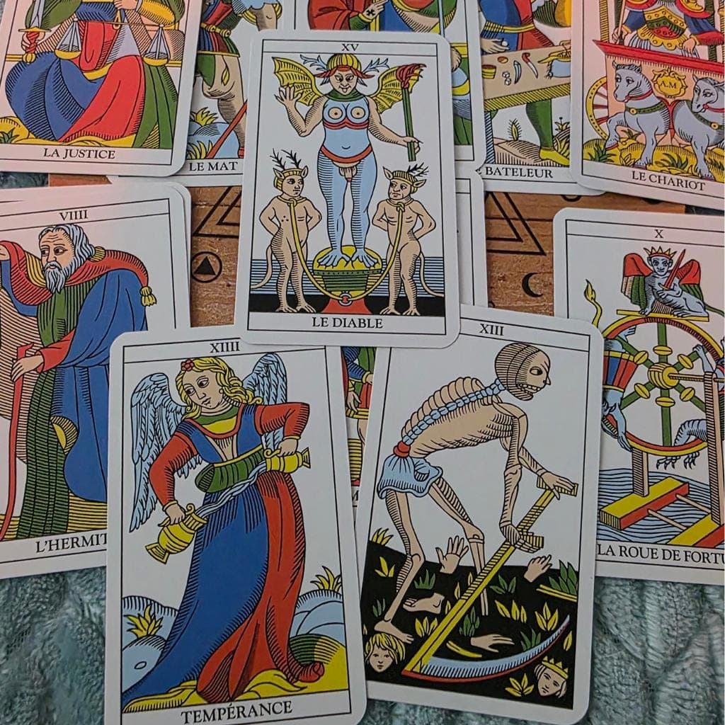 Lo Scarabeo Tarot of Marseille Deck – Complete 78-Card Deck with Instructions - Thumbnail 6