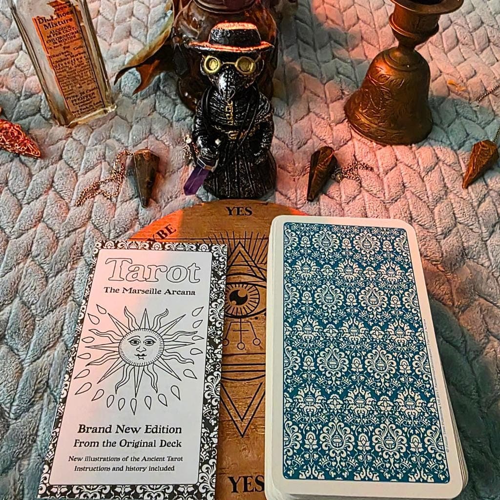 Tarot The Marseille Arcana Brand New Edition Deck & Booklet | Flame Tree Studio - Thumbnail 2