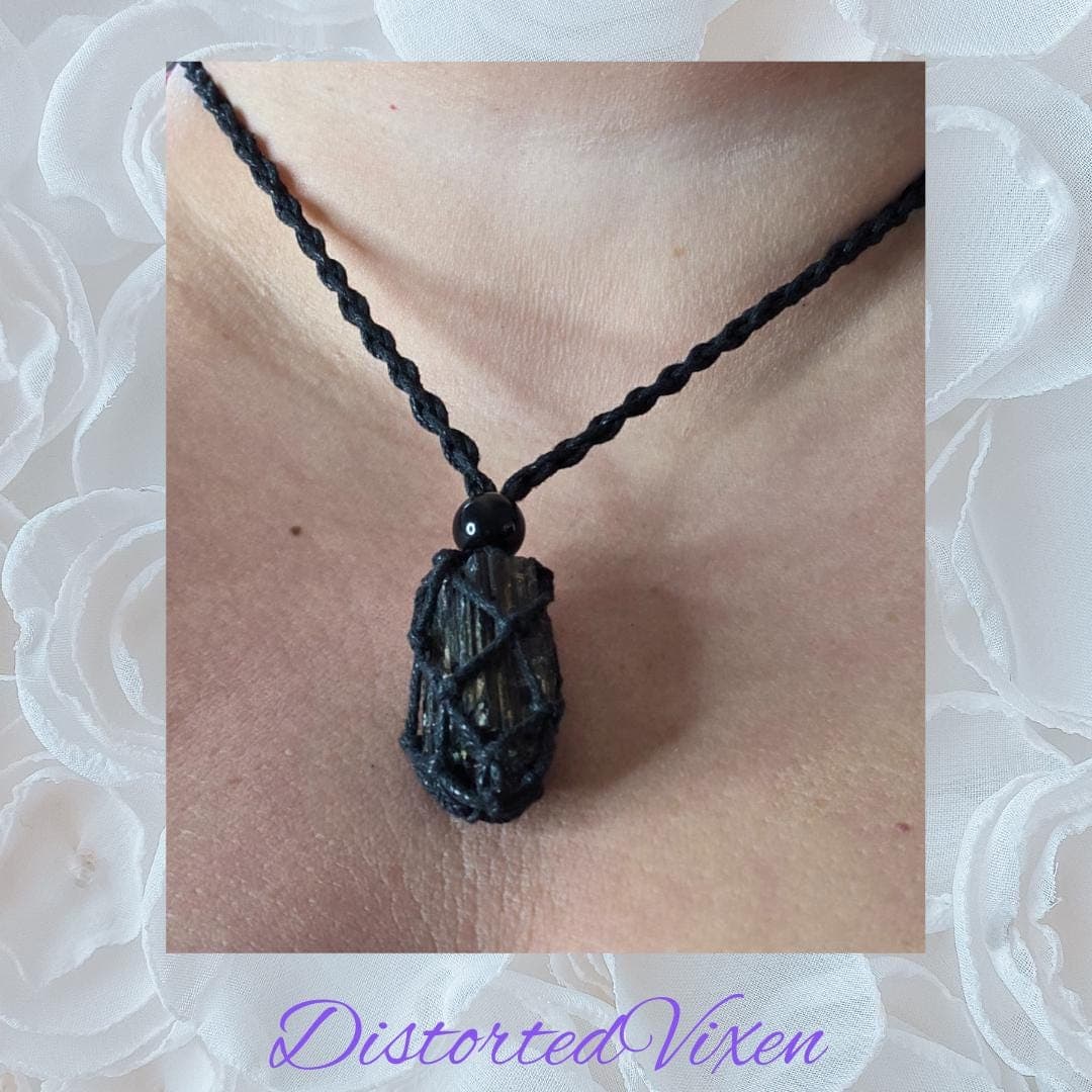 Black Tourmaline Macramé Jewelry, Raw Crystal Protection Necklace or Bracelet, Grounding Stone Jewelry - Thumbnail 2