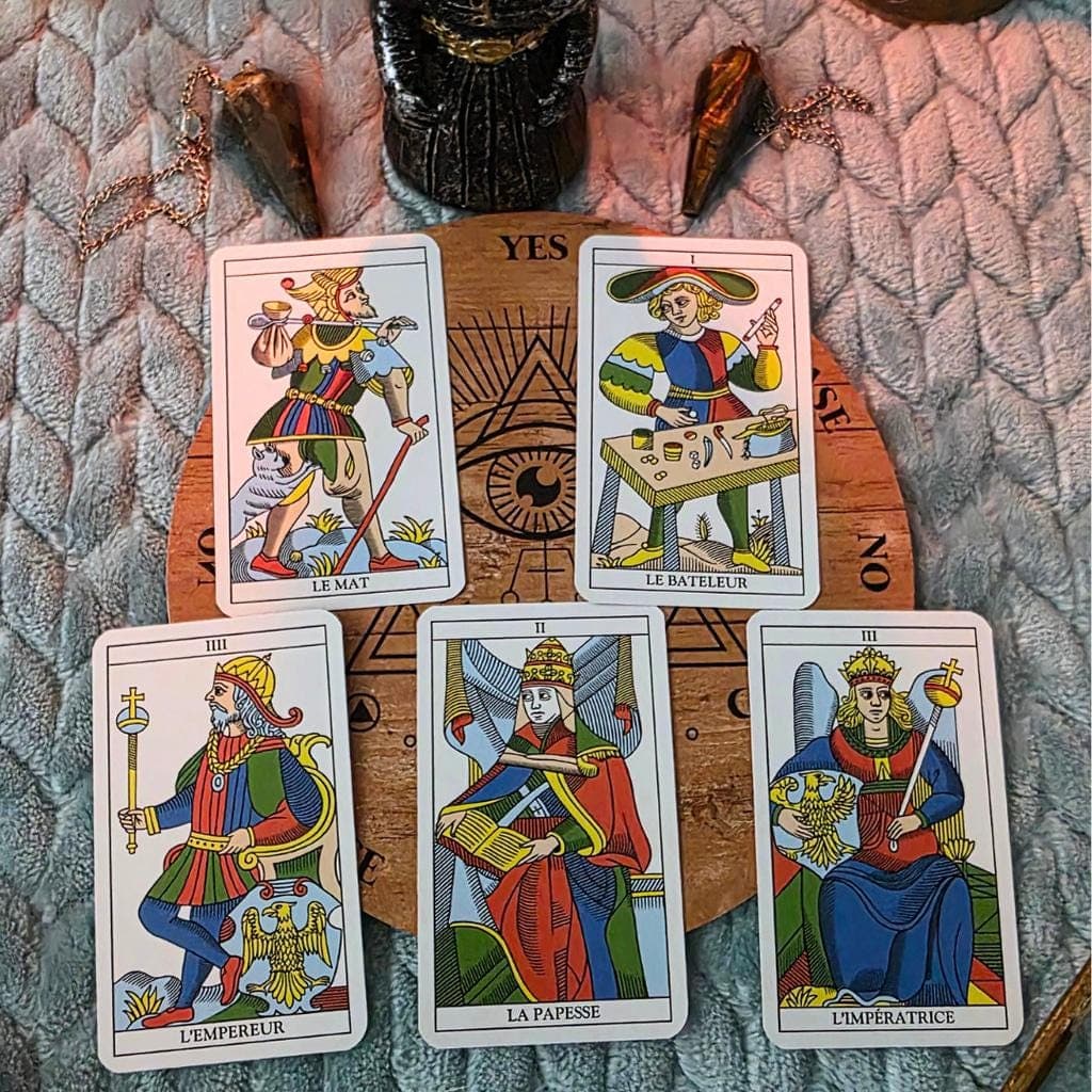 Lo Scarabeo Tarot of Marseille Deck – Complete 78-Card Deck with Instructions - Thumbnail 8