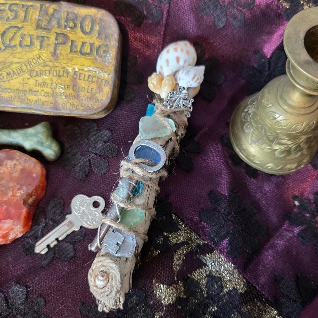 Handcrafted Sea Witch Driftwood Wand with Crystals & Sea Glass - Thumbnail 3