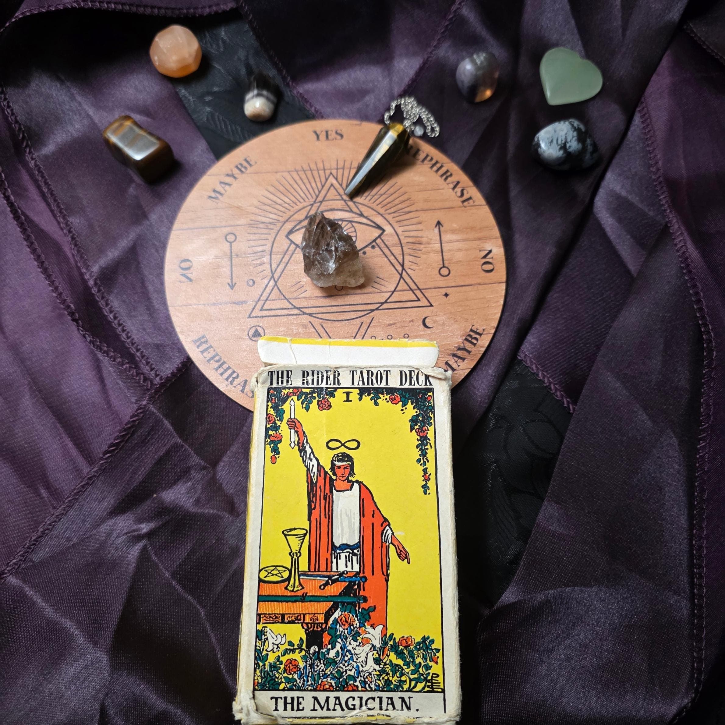 Venerable 1971 Rider Tarot Deck — Rare Blue Plaid Backs — Authentic Swiss-Print - Thumbnail 10