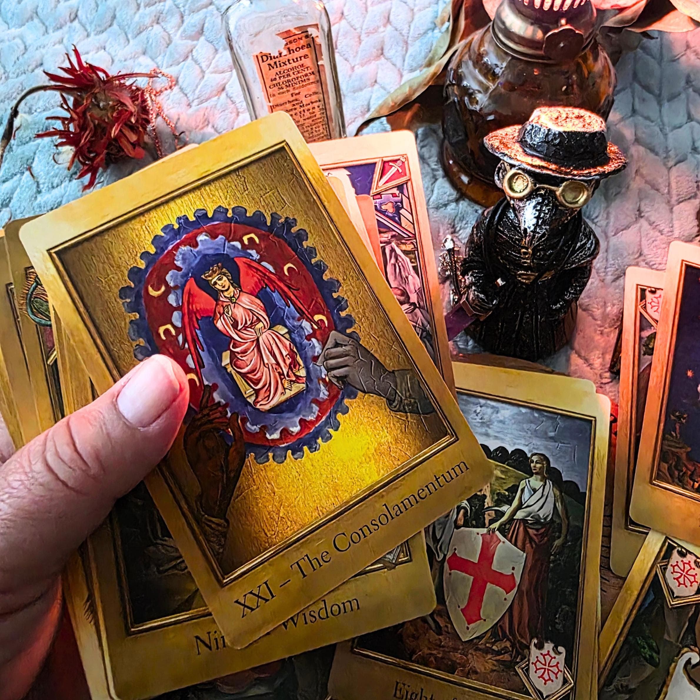 Cathar Tarot Deck and Guidebook, Gnostic Gilded Tarot, John Matthews, Wil Kinghan - Thumbnail 5