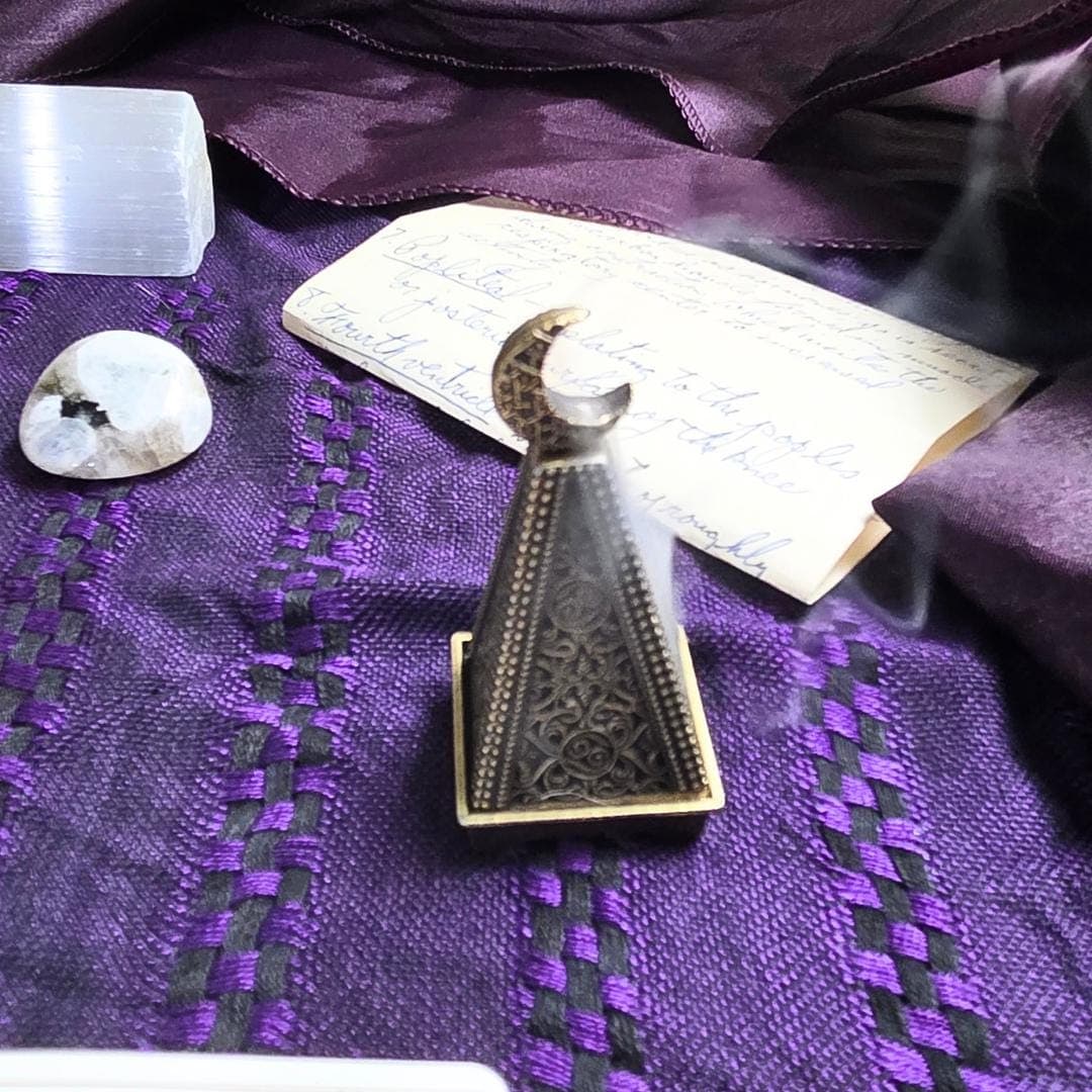 Moon Pagoda Incense Tower – Lunar Ritual Cleansing Censer - Thumbnail 3