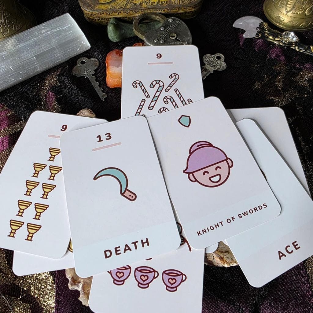 Kawaii Tarot Deck by Diana Lopez – Pre-Loved Minimalist 78-Card Set - Thumbnail 3