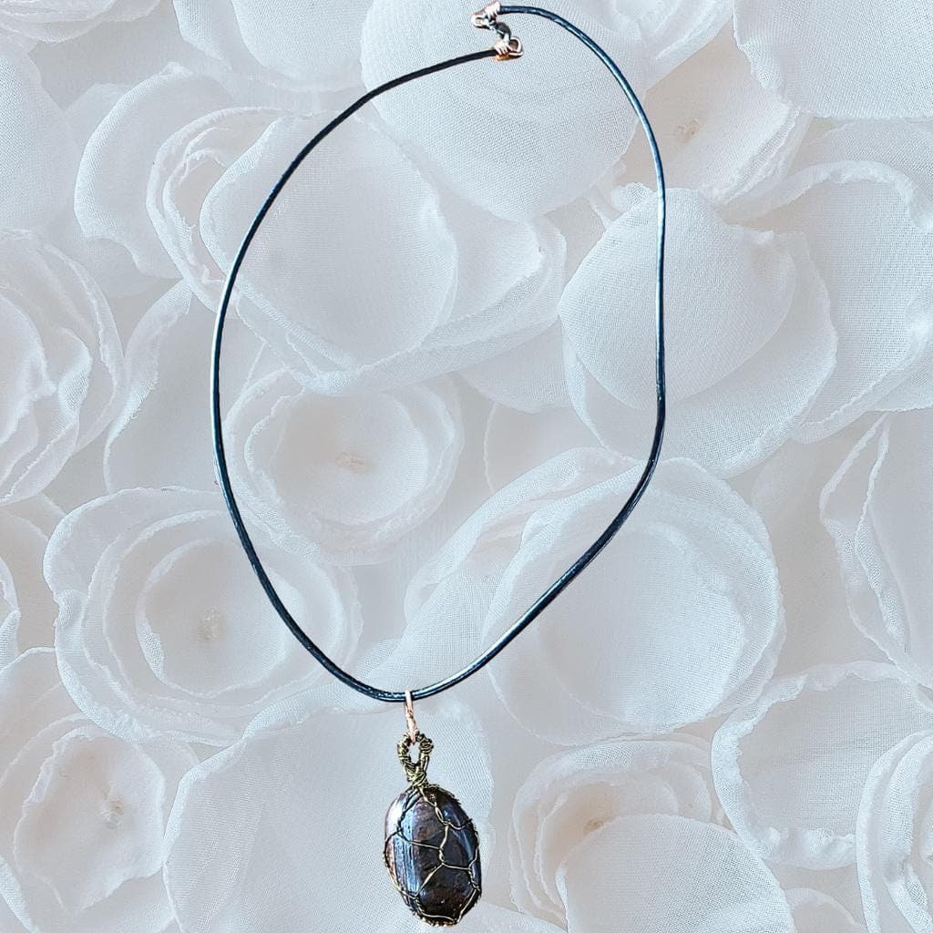Eye of the Storm: Copper-Wrapped Tiger's Eye & Hand-Finished Leather Necklace - Thumbnail 6