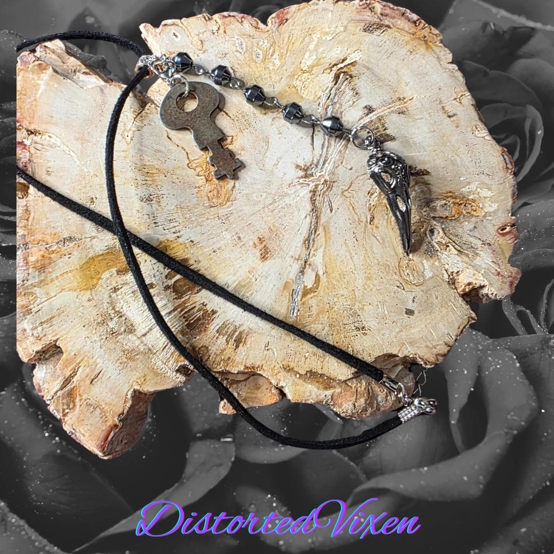 Raven Skull Key Necklace, Hematite Beads, Witchy Goth Talisman - Thumbnail 5