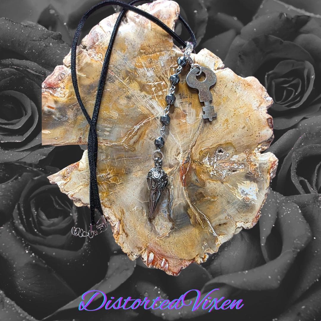 Raven Skull Key Necklace, Hematite Beads, Witchy Goth Talisman - Thumbnail 6