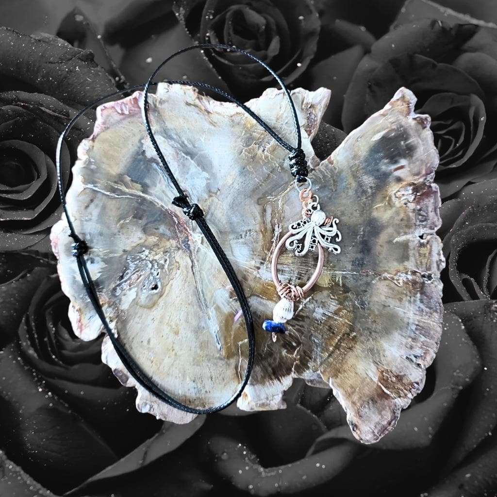 Mystic Copper-Wrapped Octopus & Lapis Lazuli Necklace - Thumbnail 3