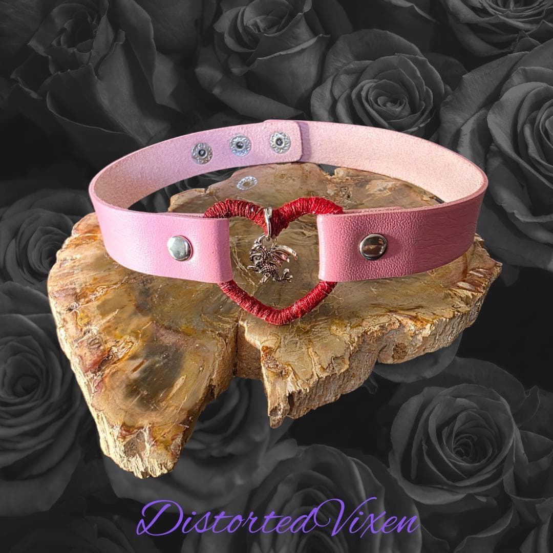 Pink Heart Choker Necklace with Dragon Charm – Adjustable Faux Leather Choker – Gothic Romance Collar - Thumbnail 3