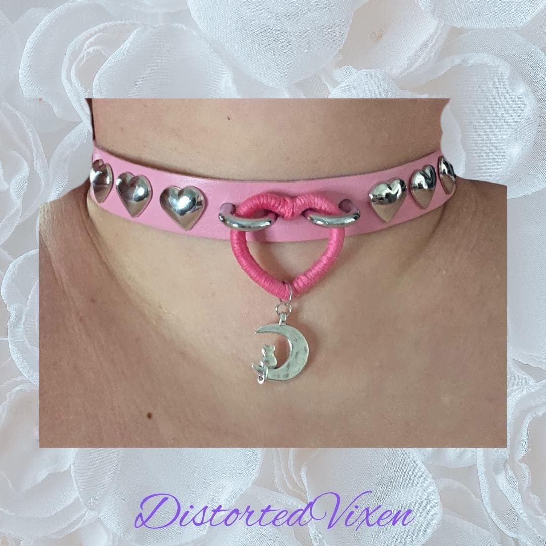 Pink Heart Choker with Moon Charm – Adjustable Faux Leather Choker Necklace – Gothic Valentine Collar - Thumbnail 8