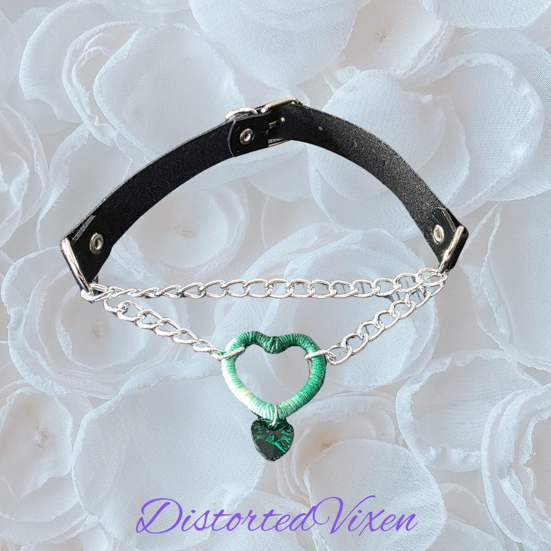 Green Heart Faux Leather Choker – Emerald Crystal Charm, Punk Jewelry - Thumbnail 5
