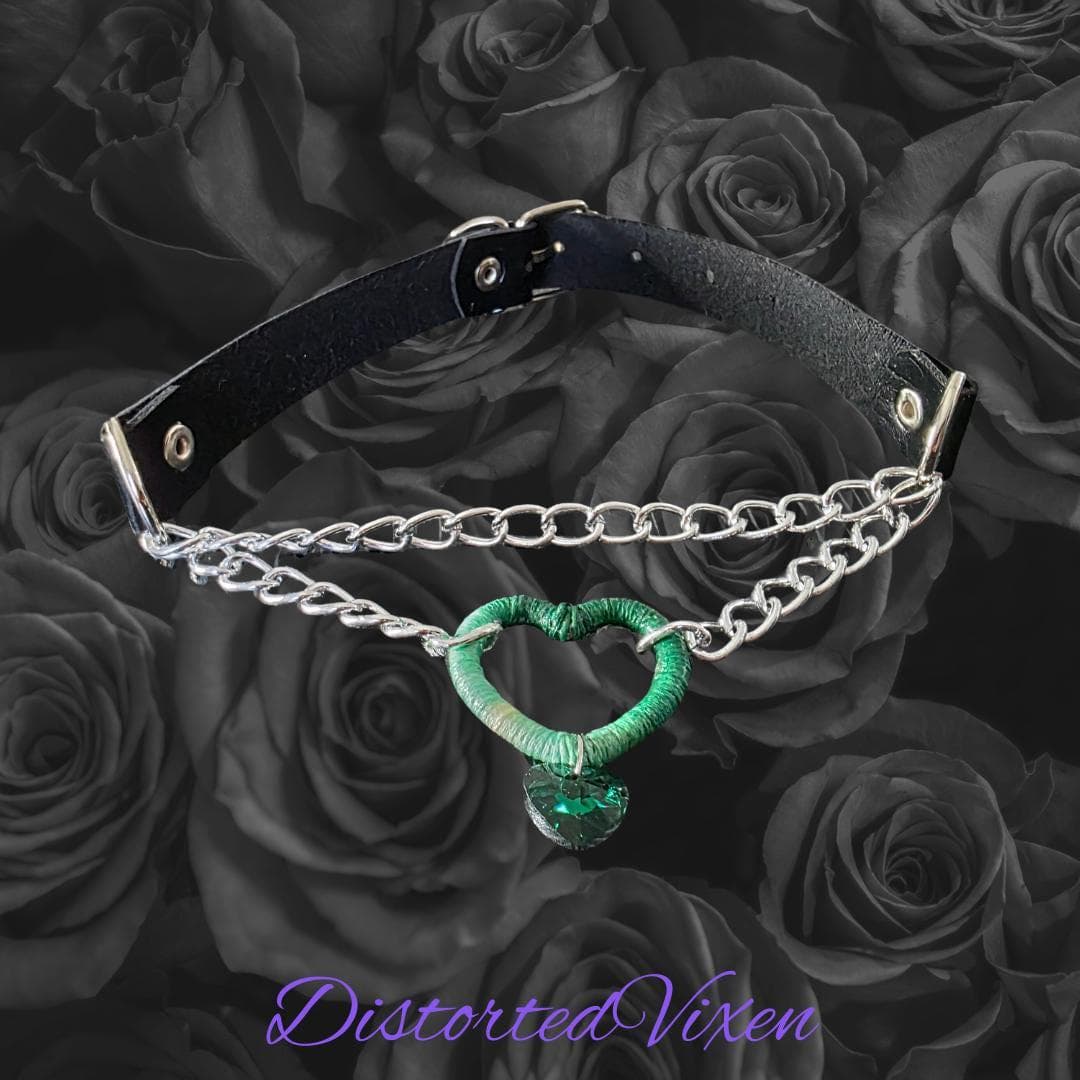 Green Heart Faux Leather Choker – Emerald Crystal Charm, Punk Jewelry - Thumbnail 6