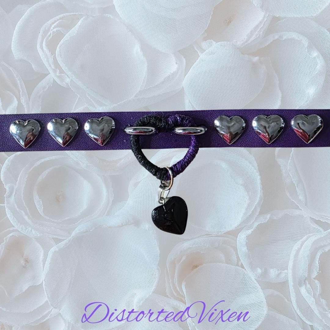 Gothic Purple Heart Choker – Wrapped Center Ring Collar with Black Heart Pendant - Thumbnail 5