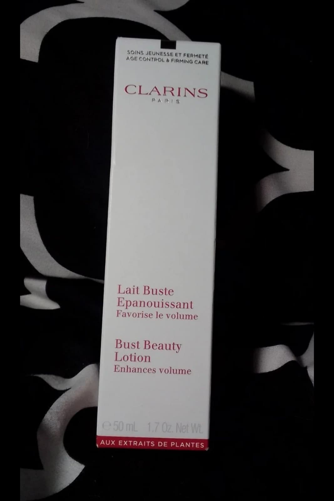 CLARINS Bust Beauty Lotion (1.7 oz) Enhances volume BRAND NEW - Thumbnail 4