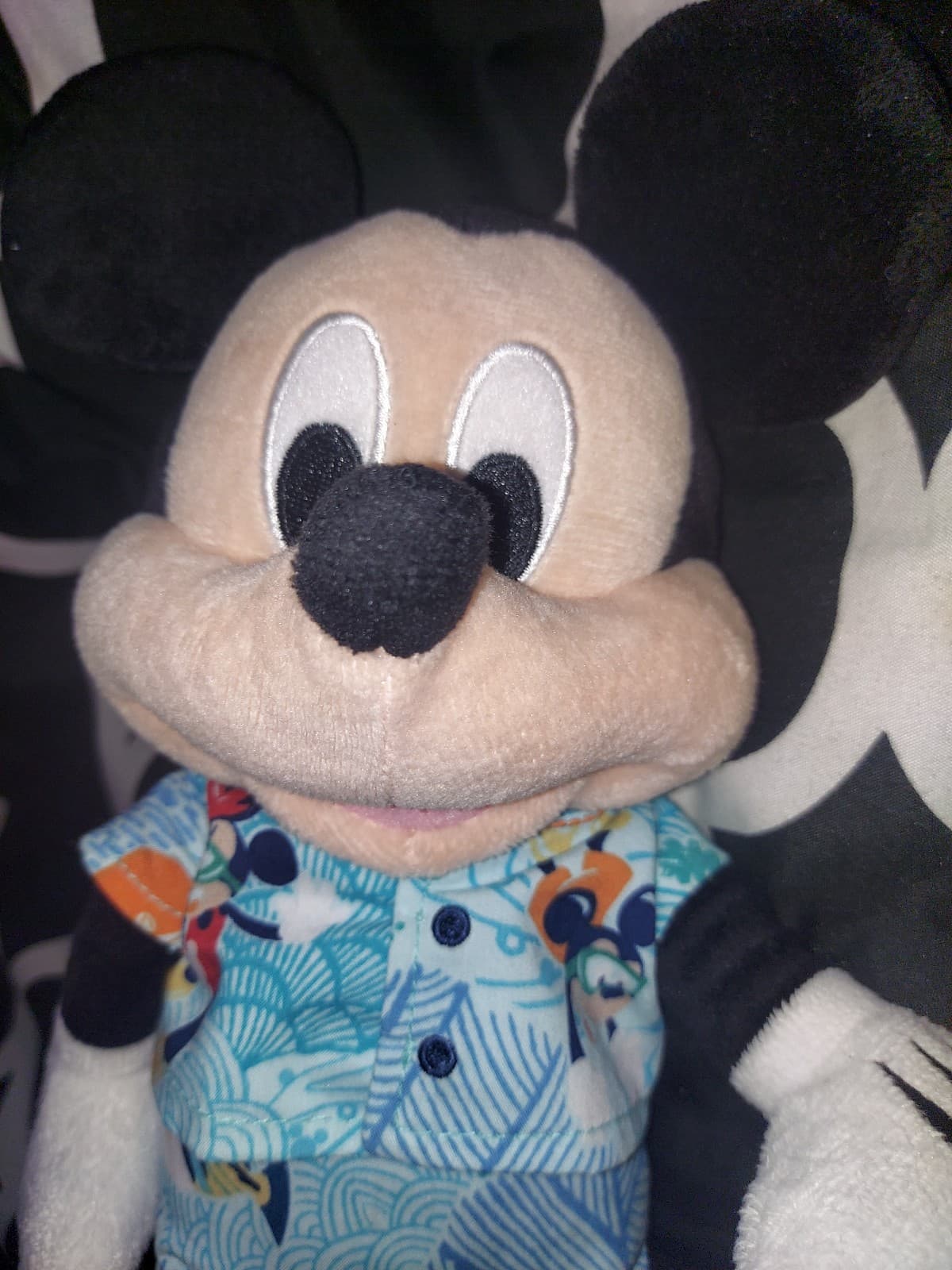 RARE Disney Aulani Resort Mickey Mouse 12" Plush w/Tori Richard Hawaiin Shirt - Thumbnail 8