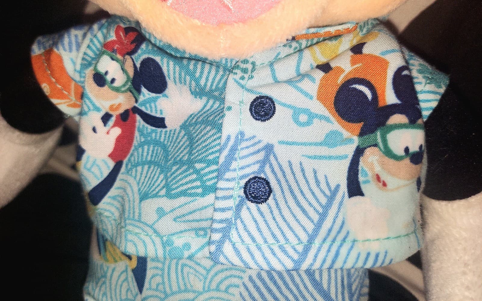 RARE Disney Aulani Resort Mickey Mouse 12" Plush w/Tori Richard Hawaiin Shirt - Thumbnail 7