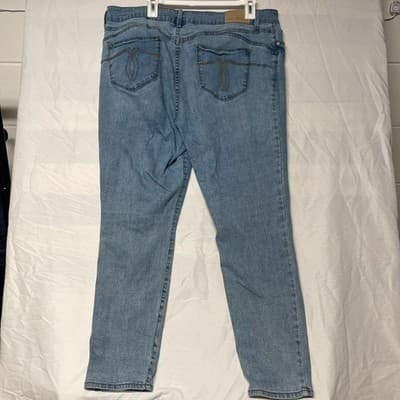 Seven7 Jeans Womens 18 Blue Light Wash Skinny Booty Shaper Stretch Denim Slim - Thumbnail 4