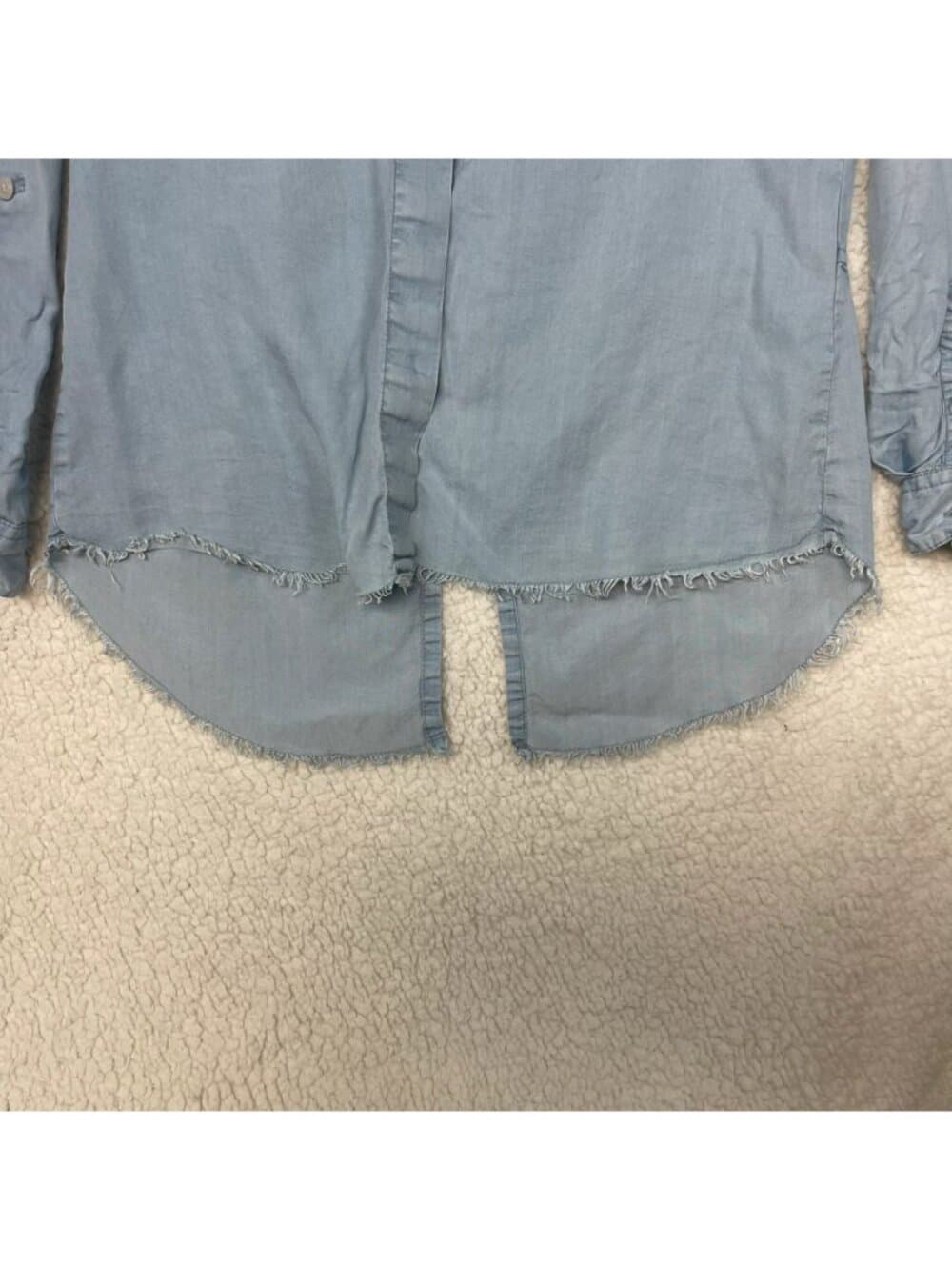 Thread & Supply Lyocell Chambray Split Back Button Shirt XS - Thumbnail 3