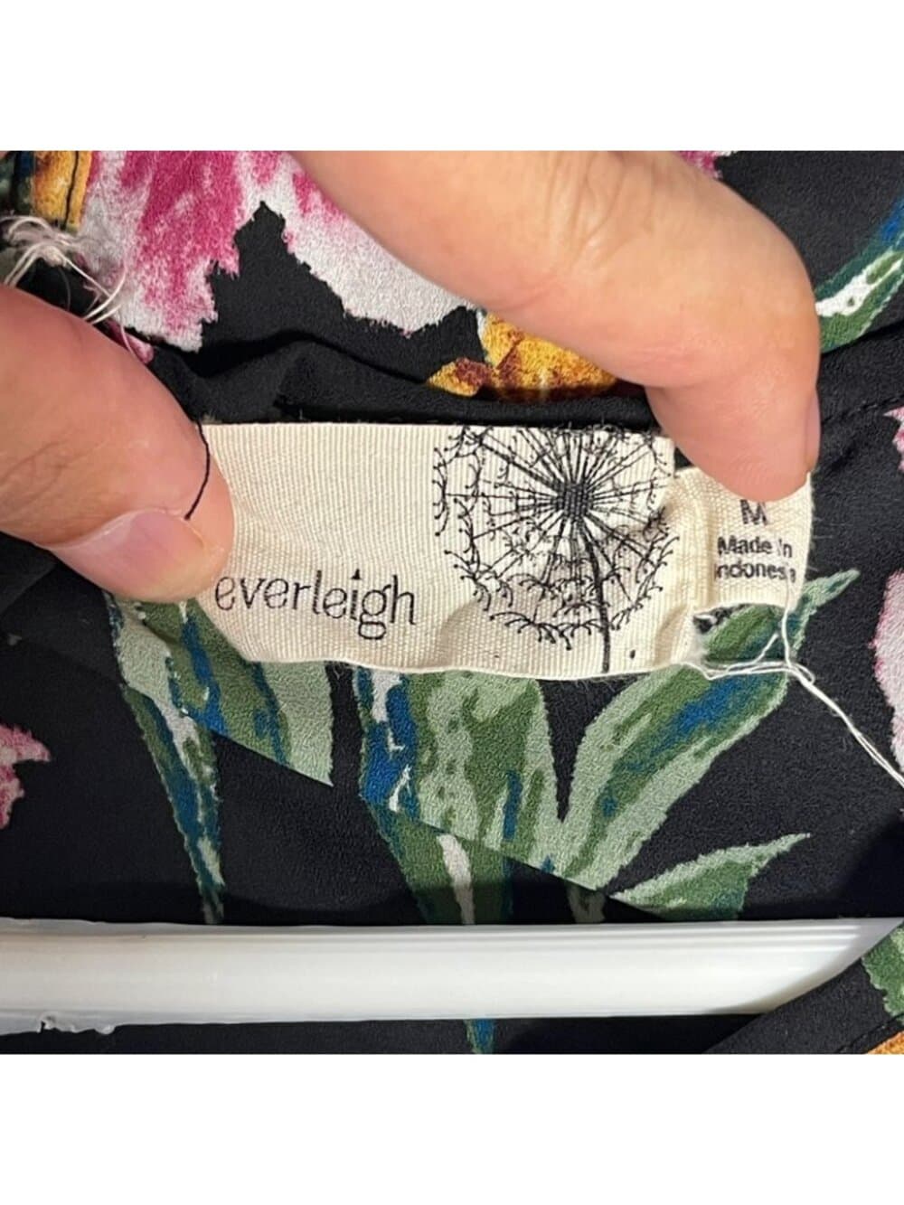 Everleigh Floral Tank Blouse Black Pink Medium - Thumbnail 2