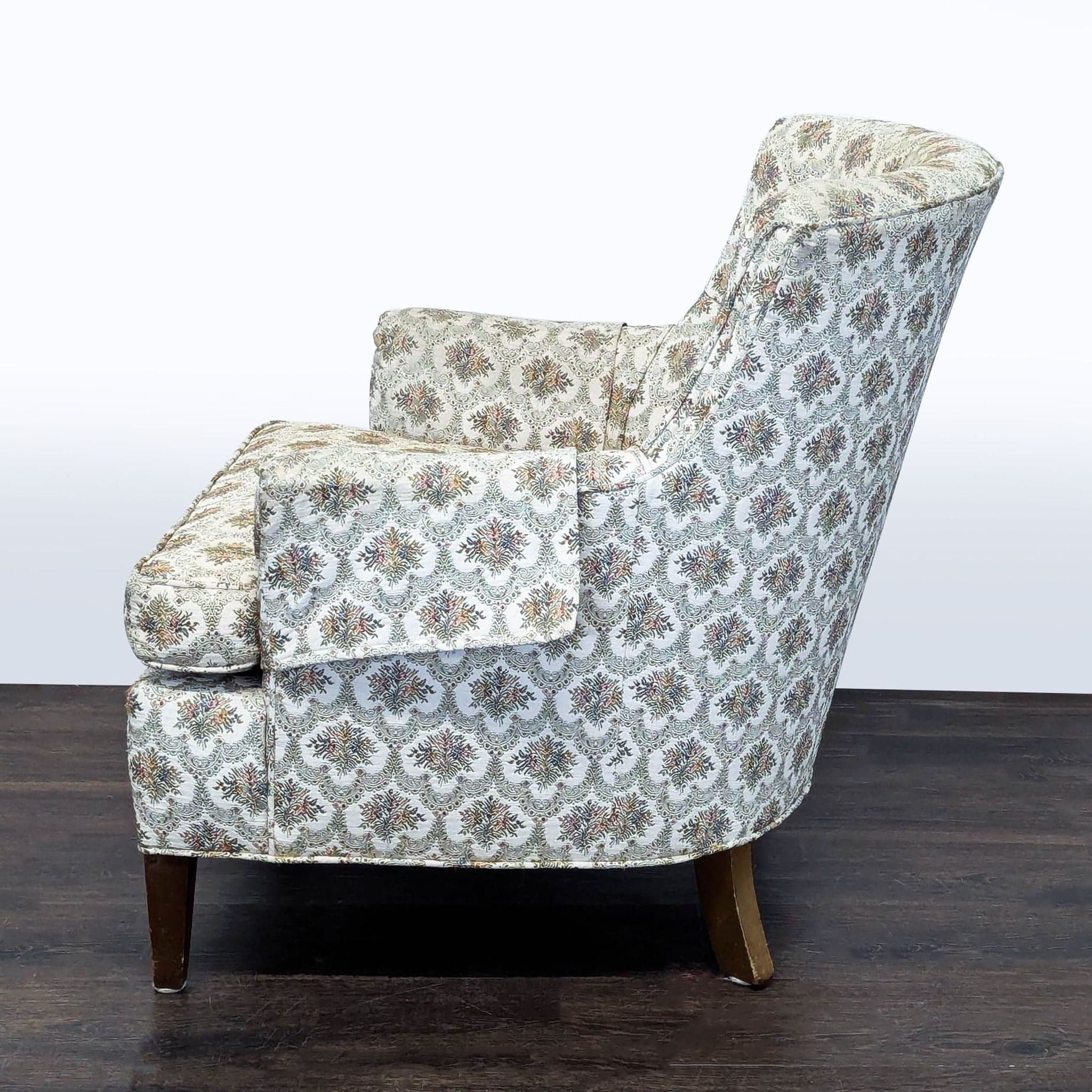 Classic Vintage Lounge Chair with Patterned Upholstery - Thumbnail 5
