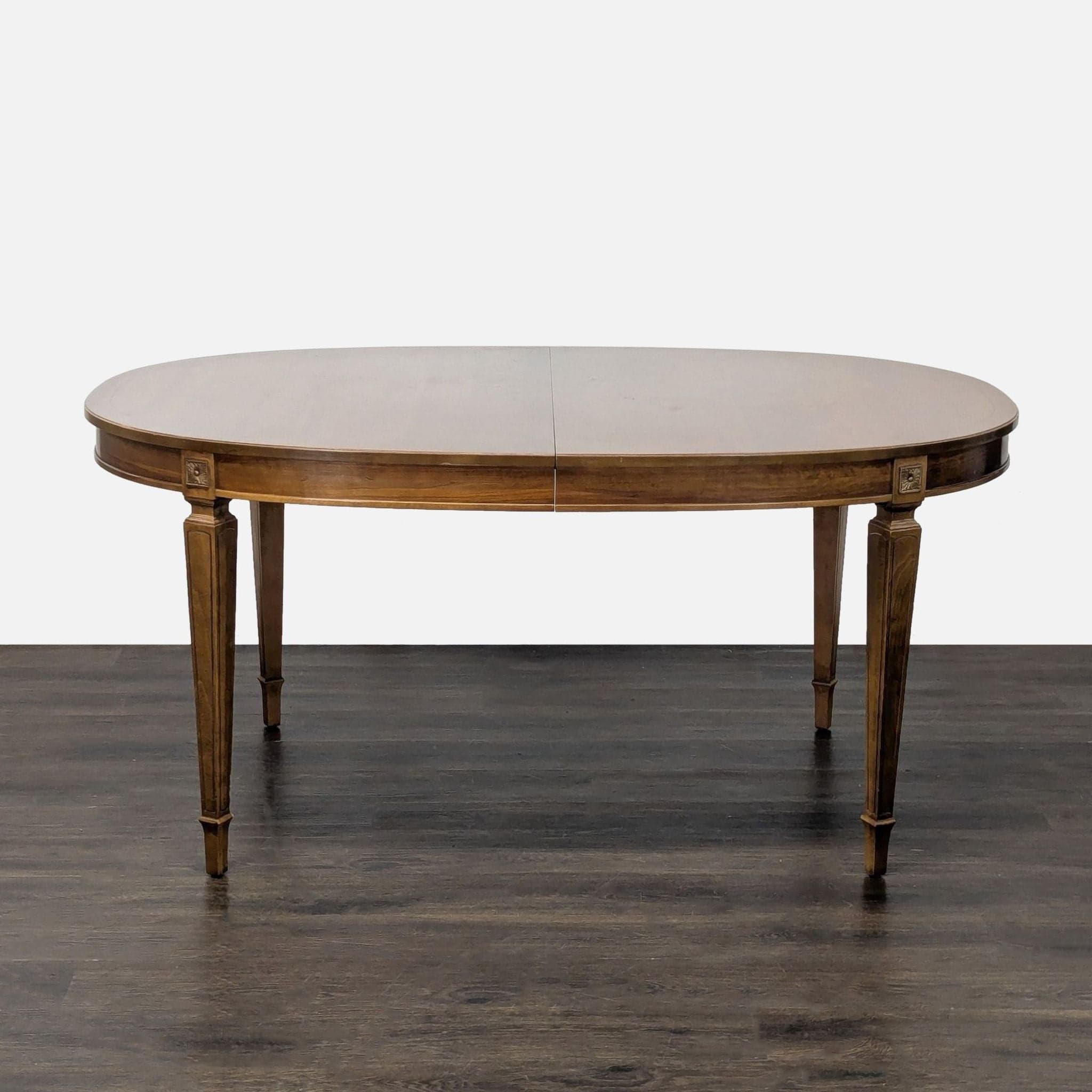 Thomasville Traditional Oval Extension Dining Set with 6 Cane-Back Chairs - Thumbnail 5