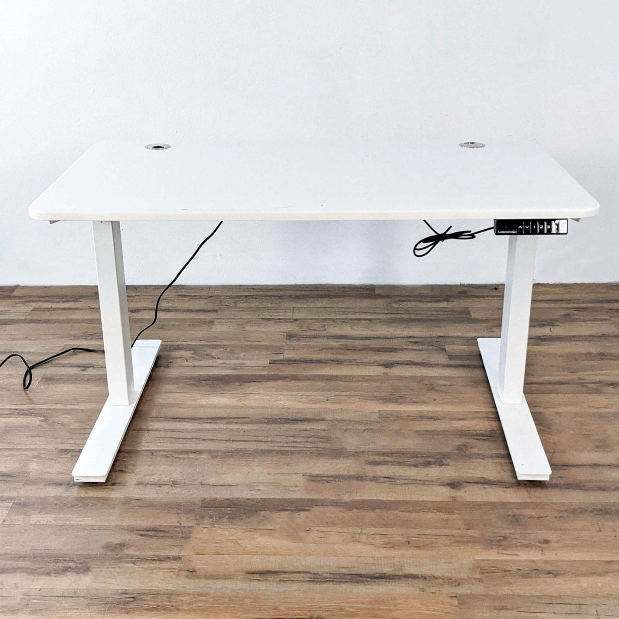 Autonomous Adjustable Desk - Thumbnail 9