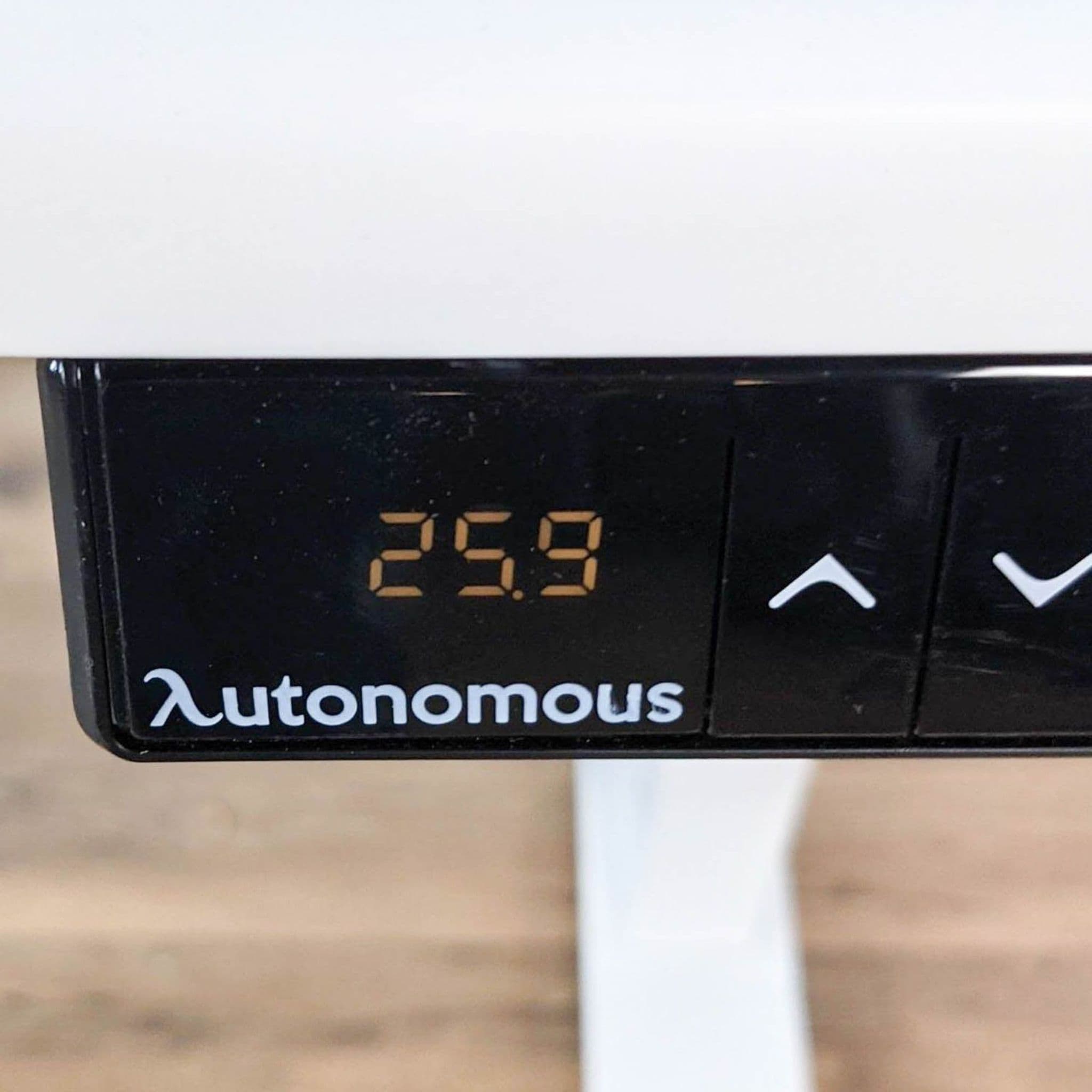 Autonomous Adjustable Desk - Thumbnail 7