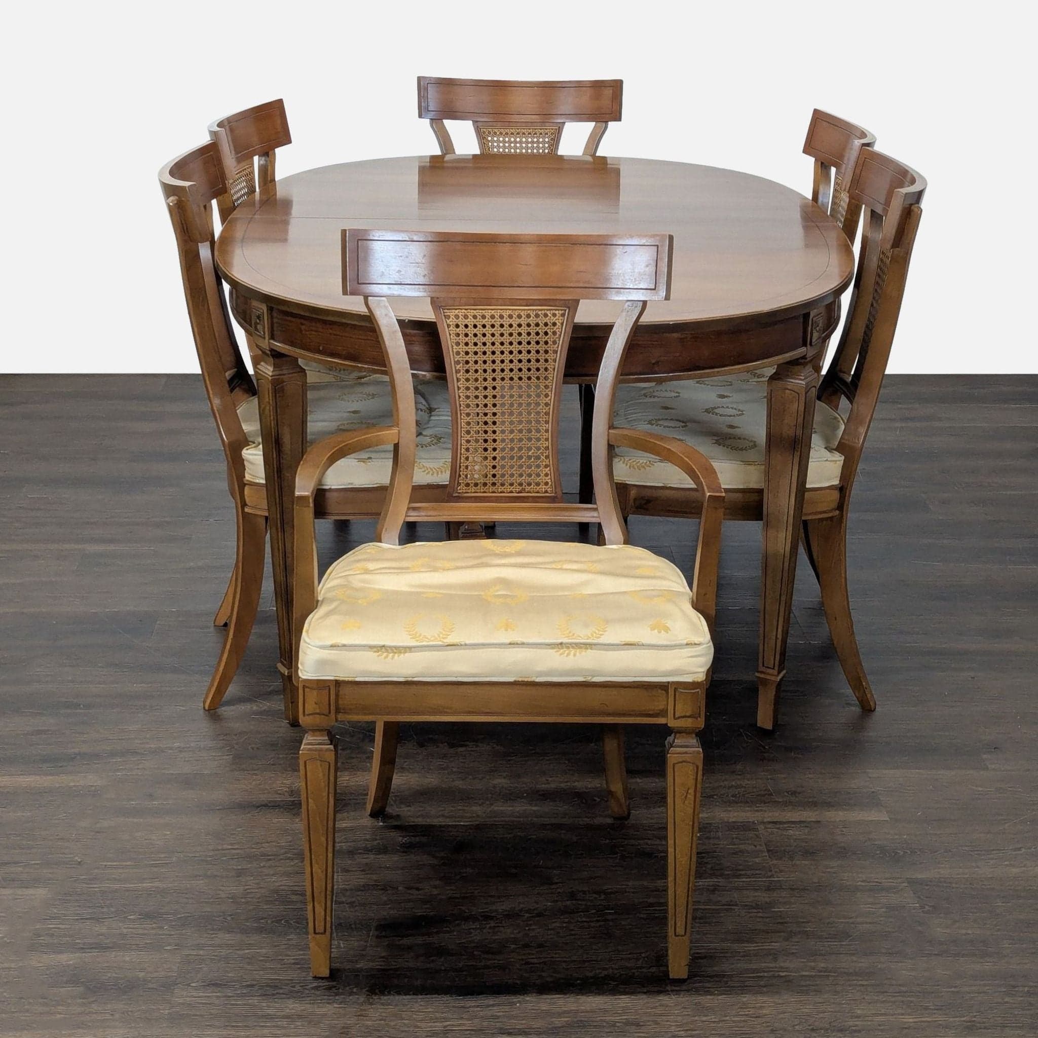 Thomasville Traditional Oval Extension Dining Set with 6 Cane-Back Chairs - Thumbnail 2