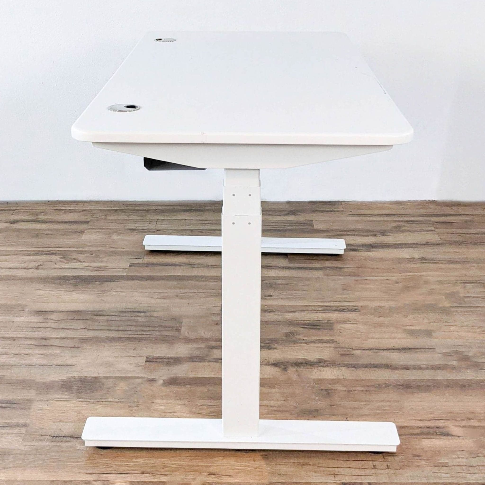 Autonomous Adjustable Desk - Thumbnail 8
