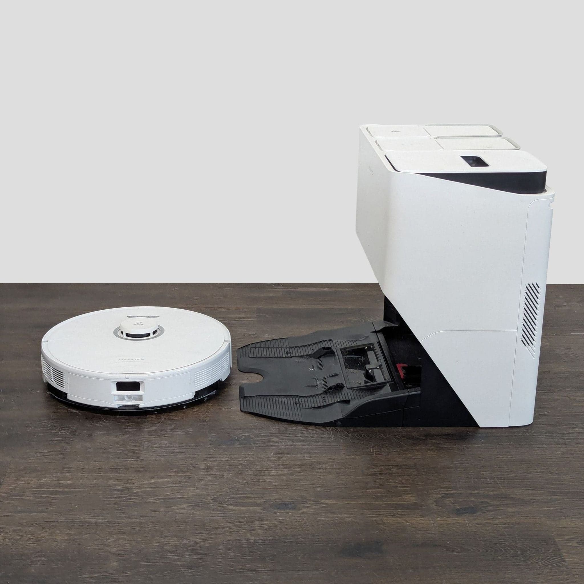 Roborock Smart Robot Vacuum and Mop Cleaner with Charging Dock - Thumbnail 5