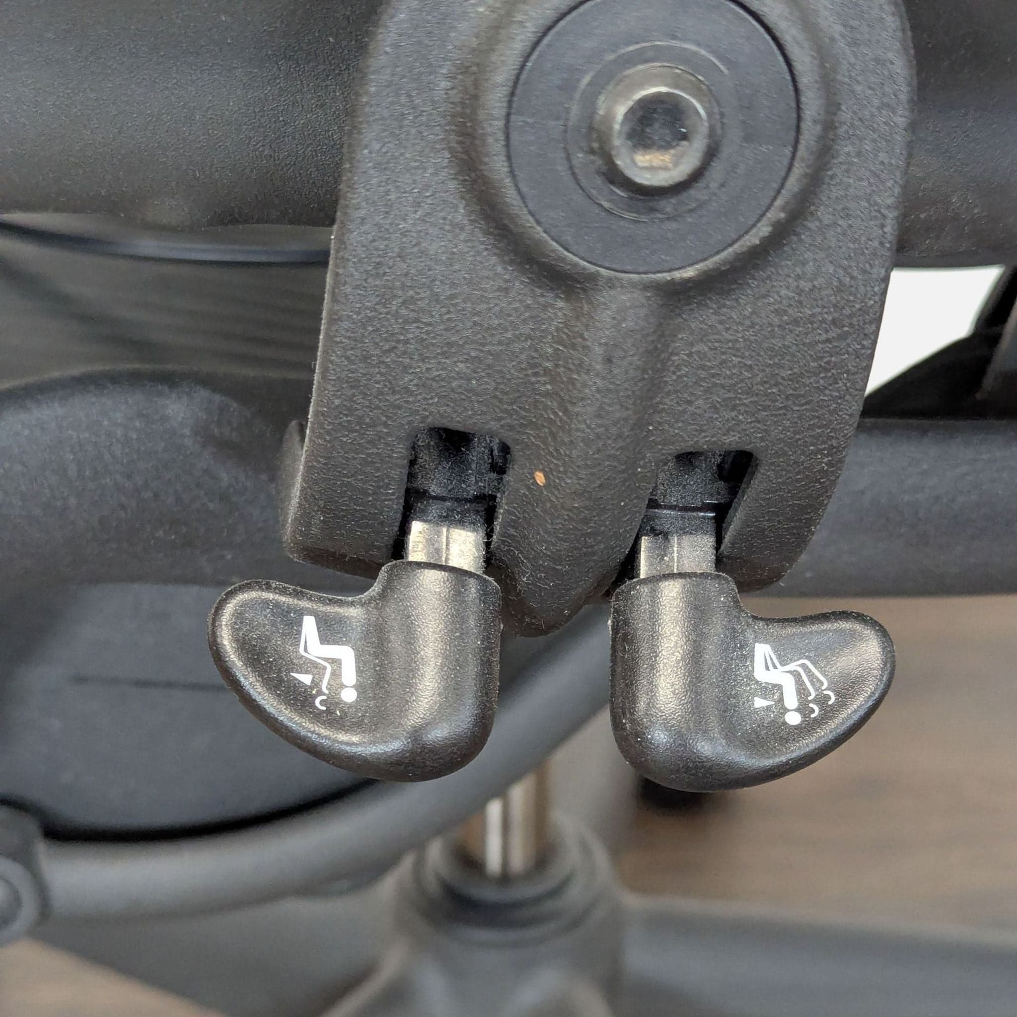 Herman Miller Aeron Size A Ergonomic Office Chair - Black Mesh - Thumbnail 8