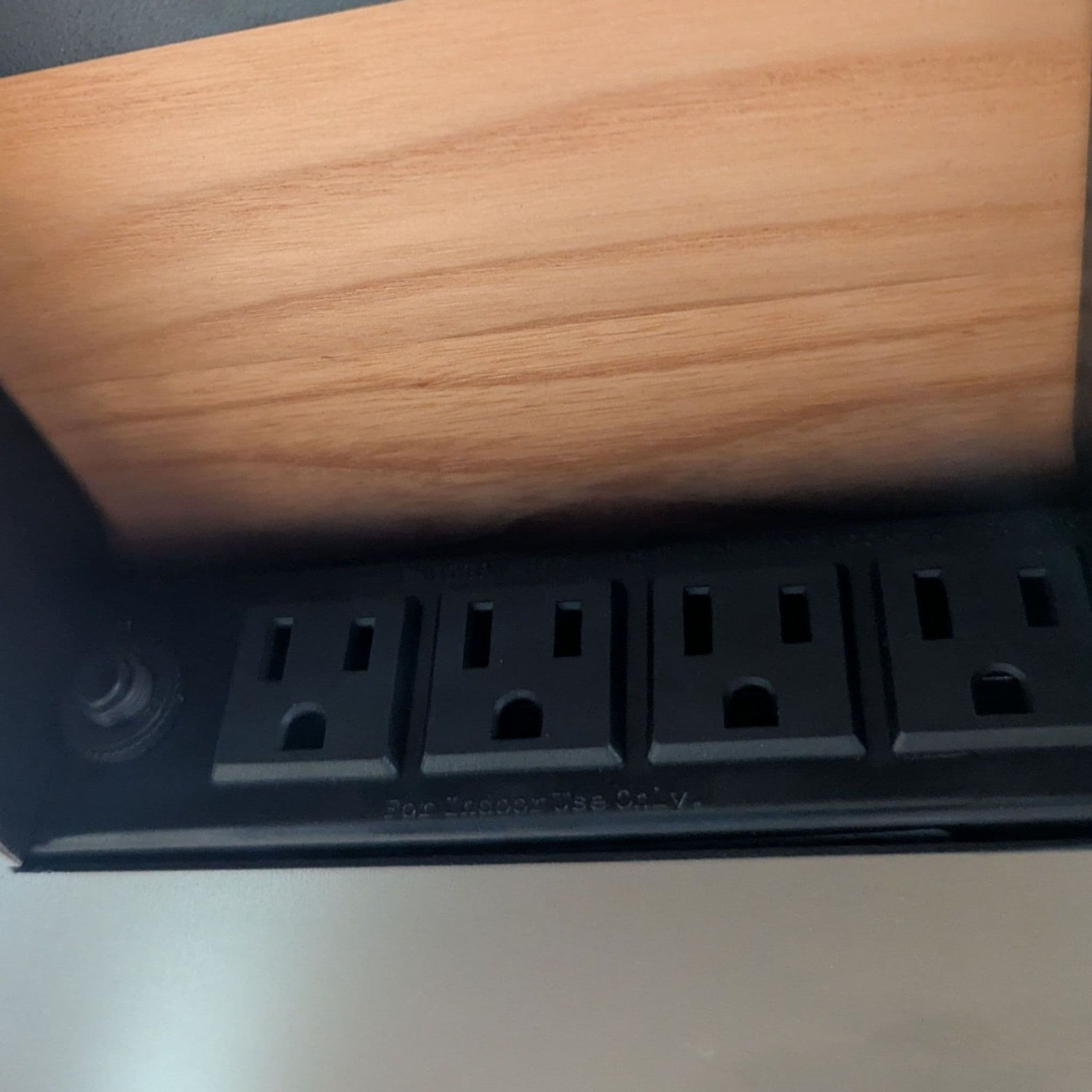 Beflo Modern Desk with Cable Management and Wood Finish - Thumbnail 9