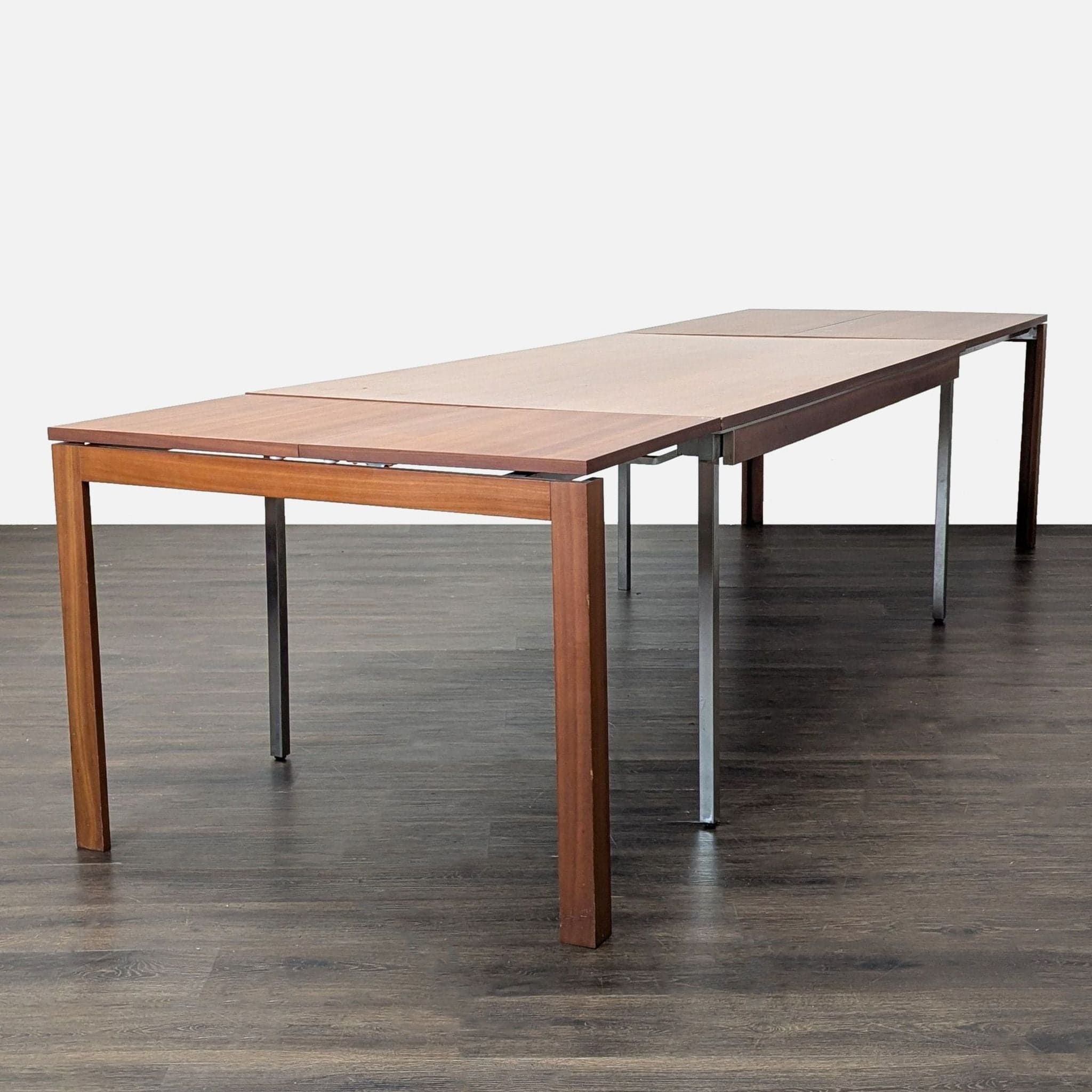 Calligaris Dining Set with Extendable Table and 8 Red Chairs - Thumbnail 2