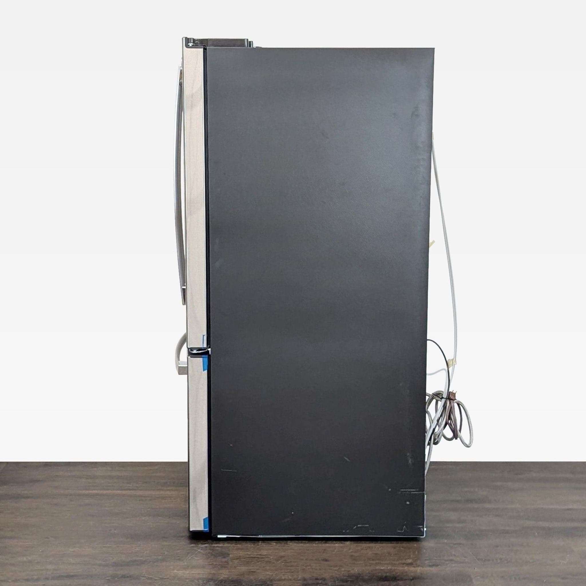 Brand new fridge for resale - Thumbnail 4