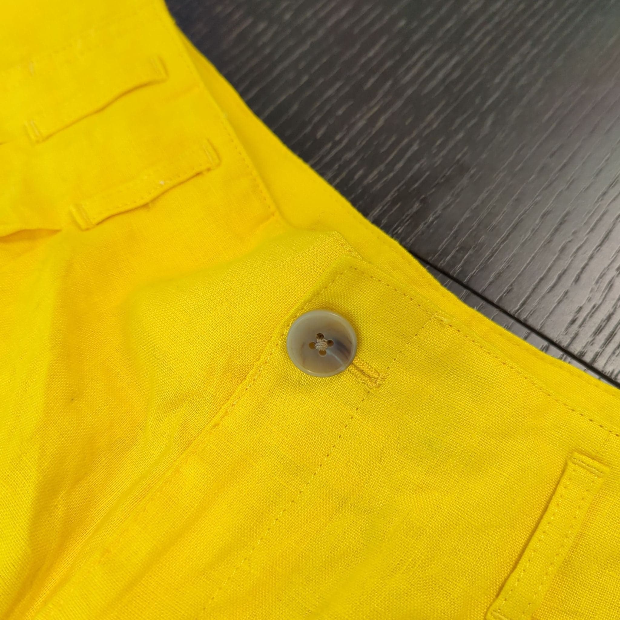 Banana Republic Women's Petite Linen Yellow Shorts Size 10 - Thumbnail 3