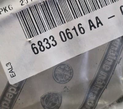 Brand New Genuine Alfa Romeo Front Grill Badge 68330616AA - Thumbnail 2