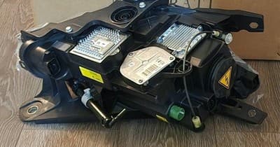 Brand New Genuine Maserati Left Headlight Assembly Quattroporte 2014-2017 - Thumbnail 4