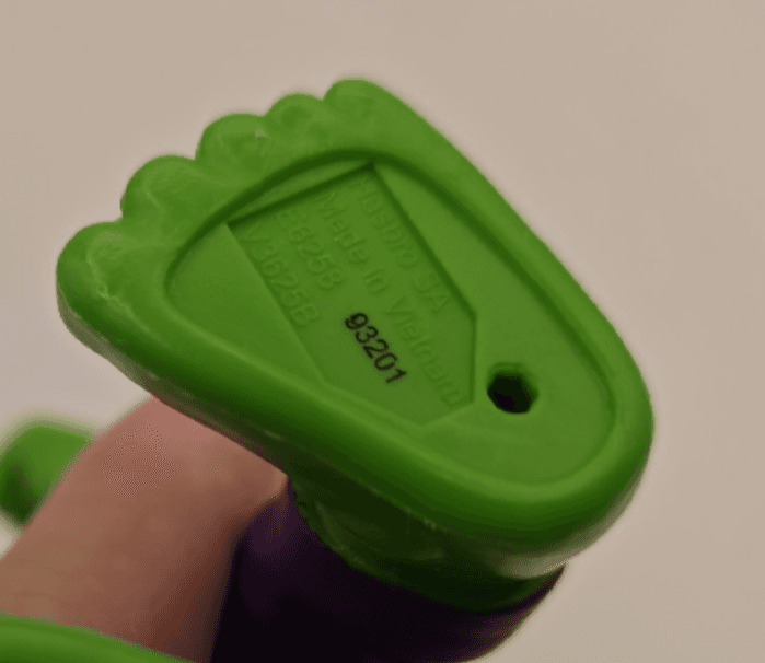 Hasbro Marvel Super Hero Adventures Hulk Action Figure 2018 5" W/Big Green Fist - Thumbnail 5