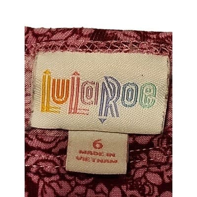 🌸 LuLaRoe Kids Size 6 Floral Print Top Short Sleeves - Burgundy/Purple Colors - Thumbnail 3