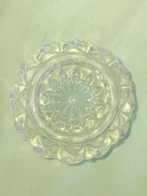 A Curated 19-piece Collection Of American Antique Glass - Thumbnail 13