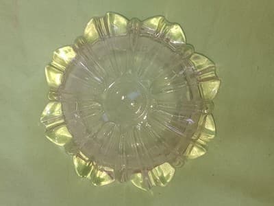 A Curated 19-piece Collection Of American Antique Glass - Thumbnail 16