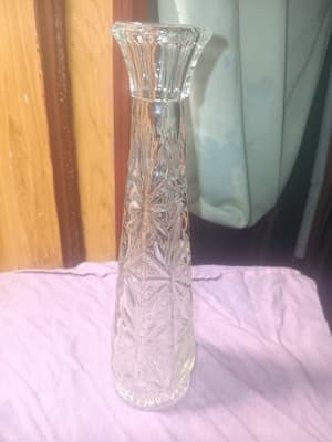 A Curated 19-piece Collection Of American Antique Glass - Thumbnail 2
