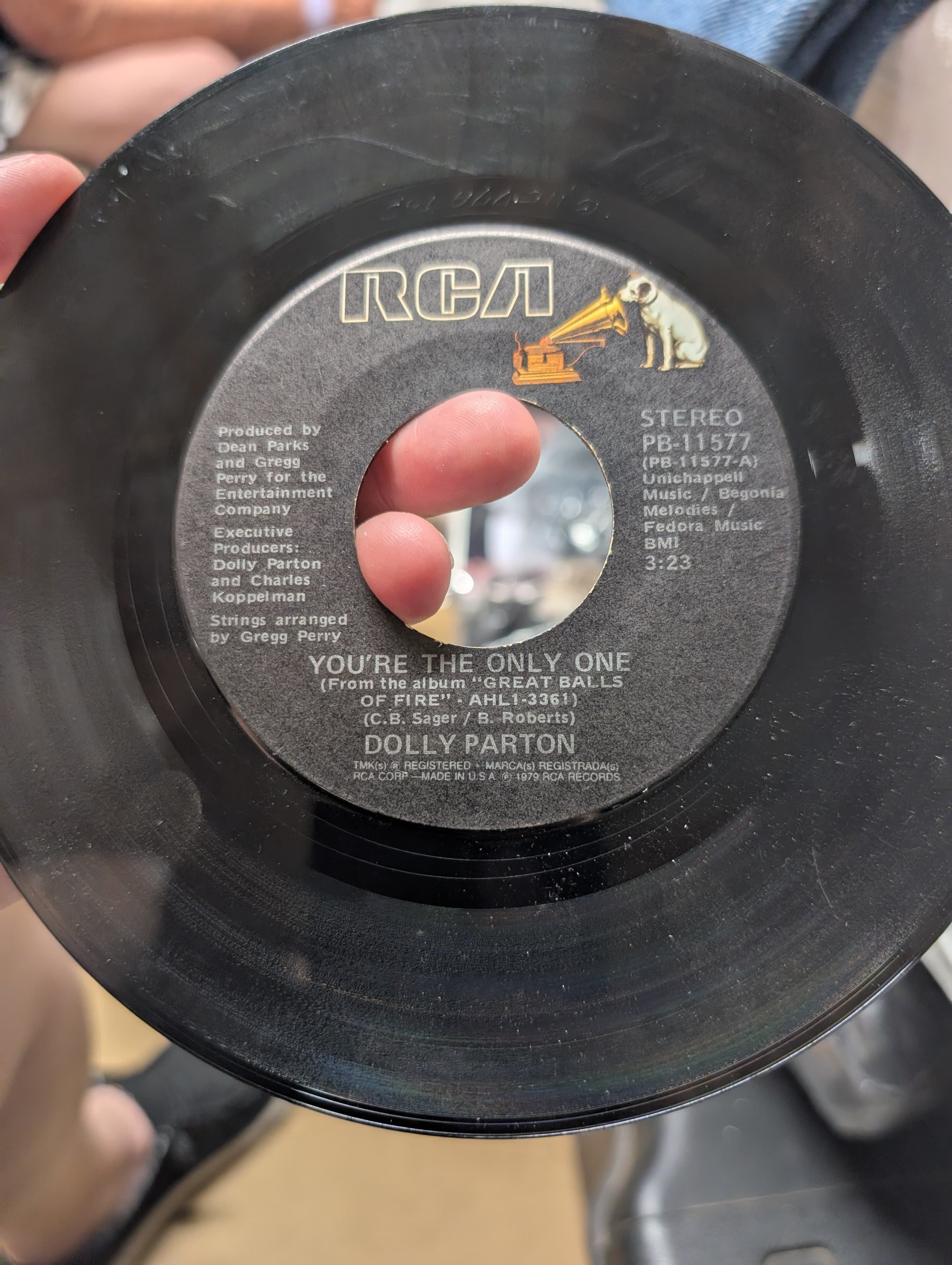 RCA Dolly Parton 45 RPM Vinyl Single PB-11577 - Thumbnail 2