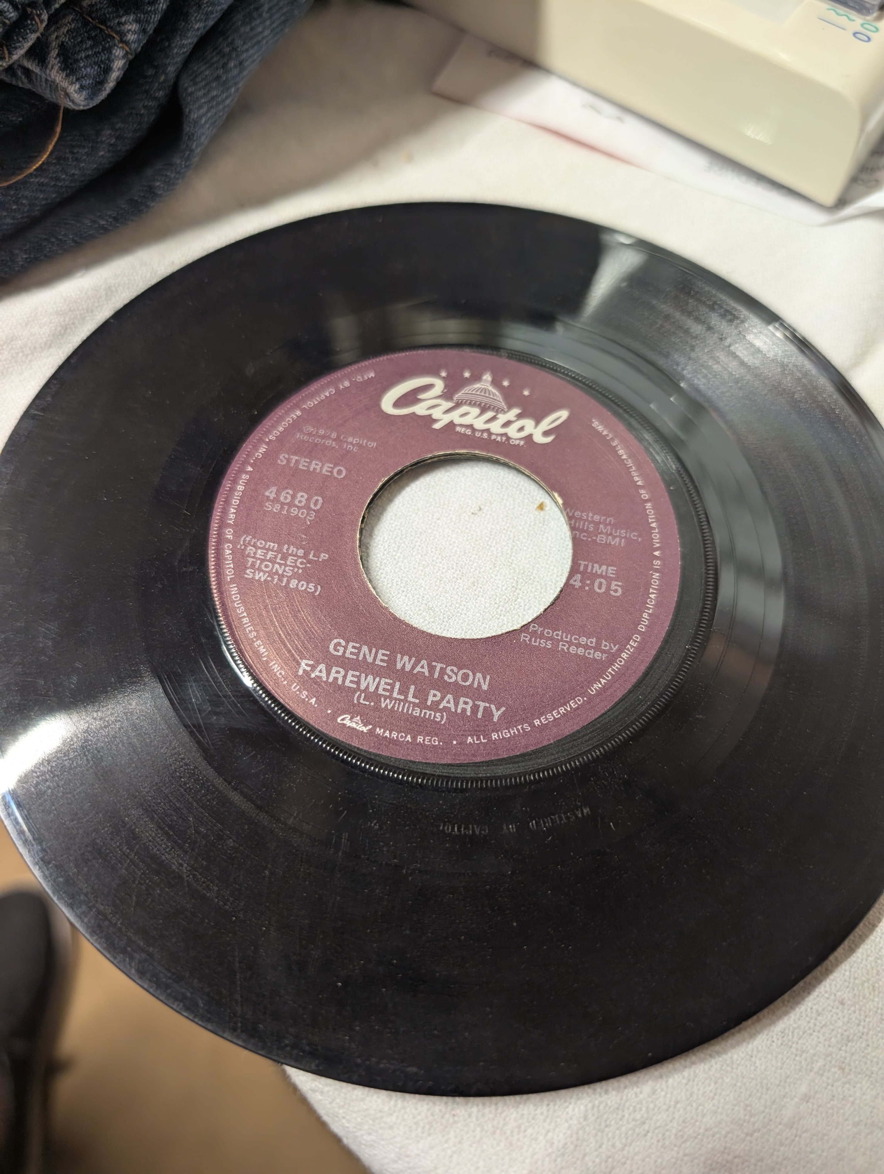 Gene Watson 45 RPM Vinyl Record Capitol 4680 - Thumbnail 2