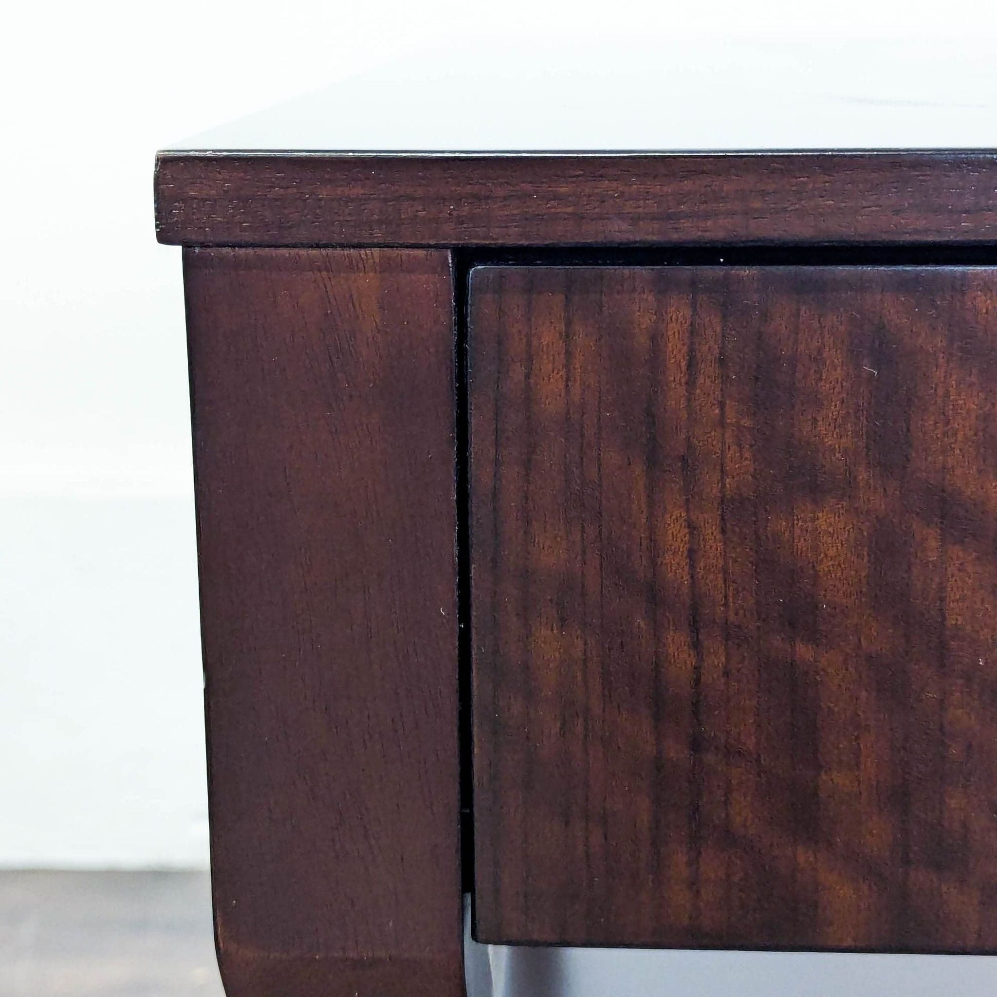 Ethan Allen Barrymore End Table - Thumbnail 6