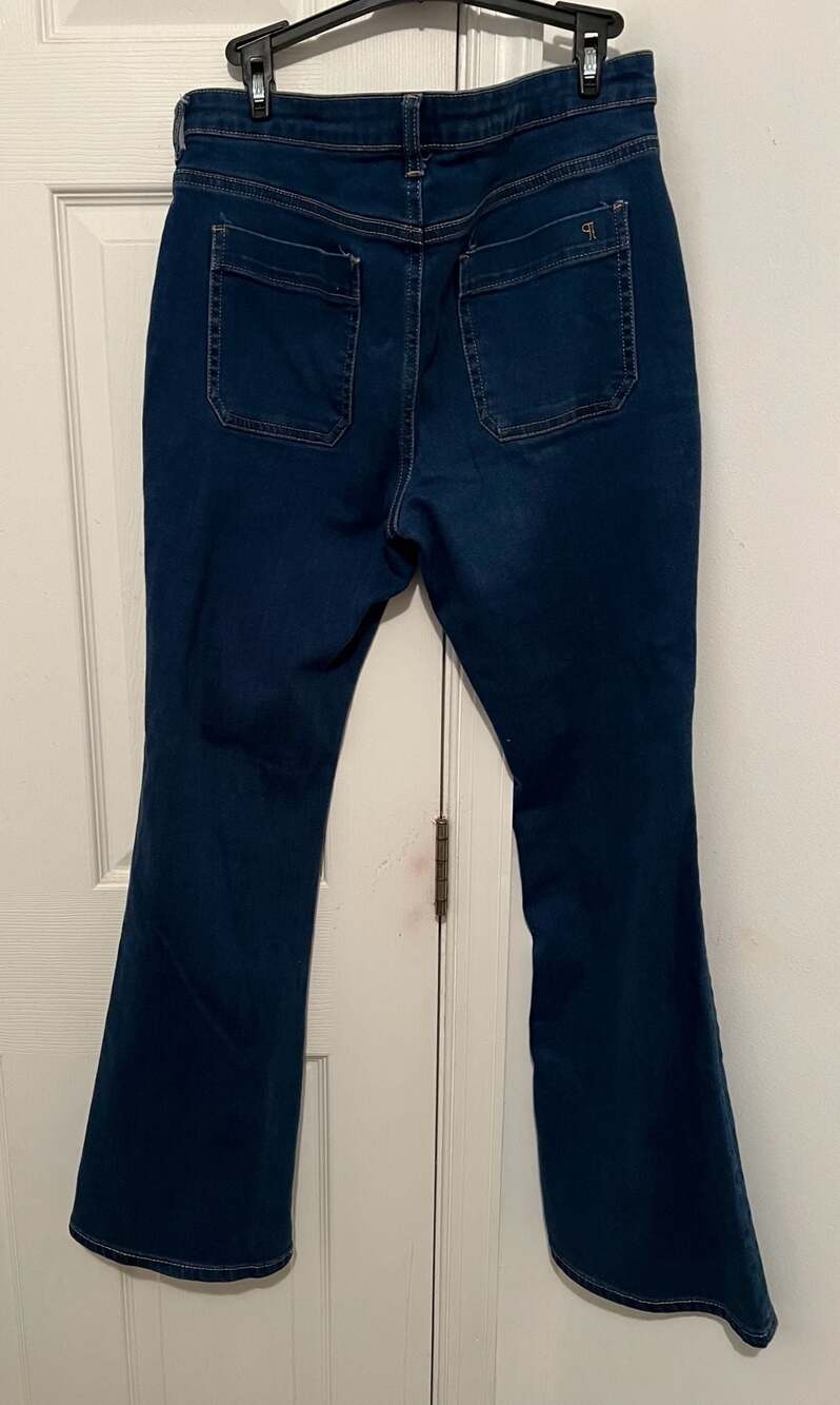 Pilcro High-Rise Flare Patch Pocket Jeans Size 30 - Thumbnail 2
